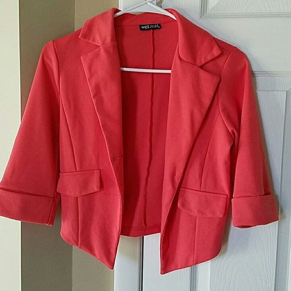 Mid length sleeve jacket, size medium - Picture 2 of 4